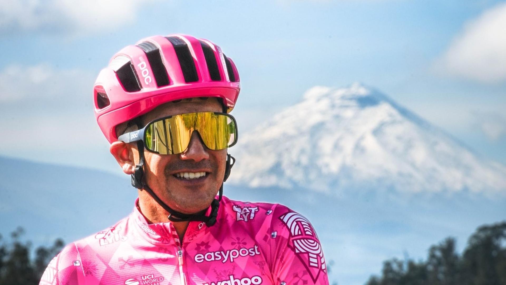 Z růžové do růžové?! Richard Carapaz má zájem o Maglia Rosa!